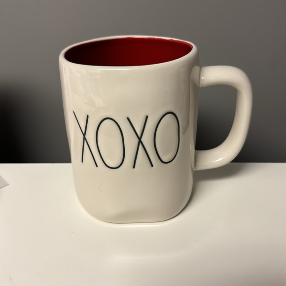Rae Dunn XOXO  mug new - Picture 3 of 3